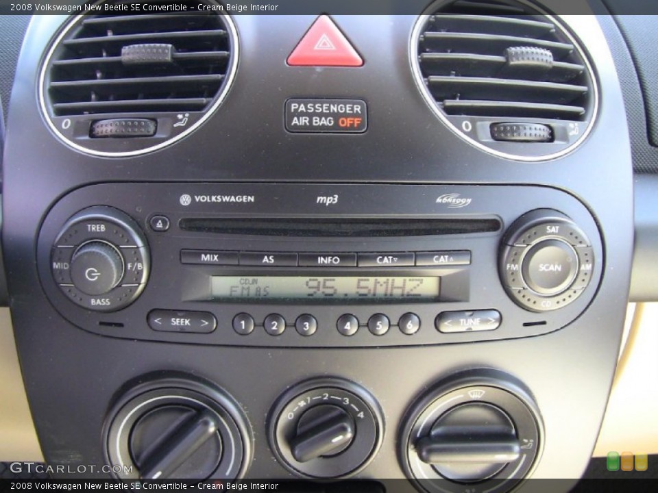 Cream Beige Interior Controls for the 2008 Volkswagen New Beetle SE Convertible #50167547