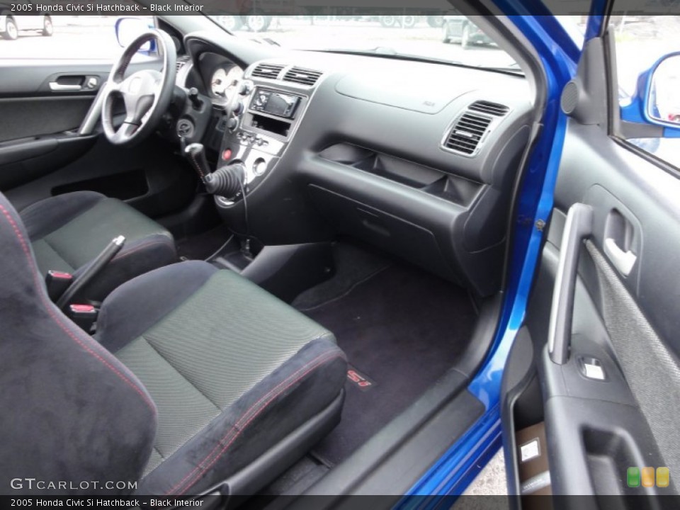 Black Interior Dashboard for the 2005 Honda Civic Si Hatchback #50167727