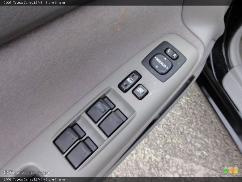 Stone Interior Controls for the 2003 Toyota Camry LE V6 #50173934