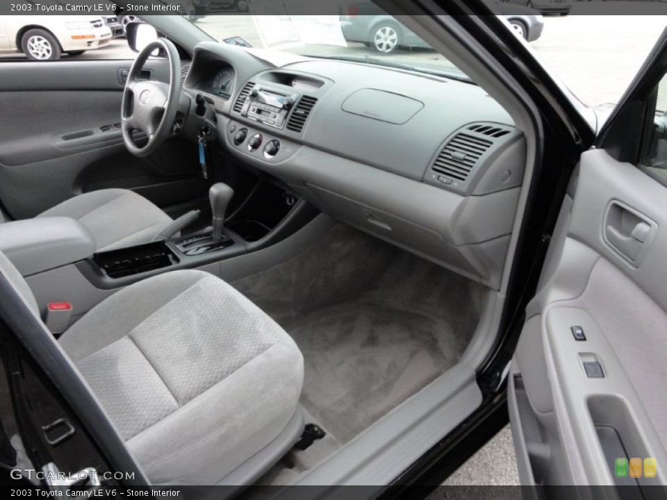 Stone Interior Photo for the 2003 Toyota Camry LE V6 #50173982
