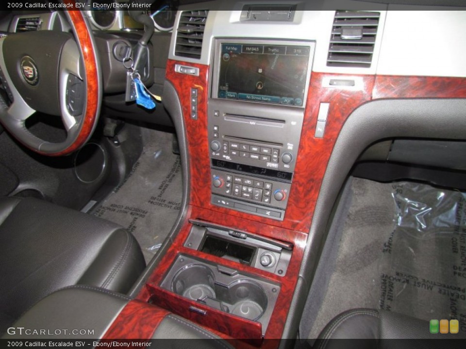 Ebony/Ebony Interior Controls for the 2009 Cadillac Escalade ESV #50174222