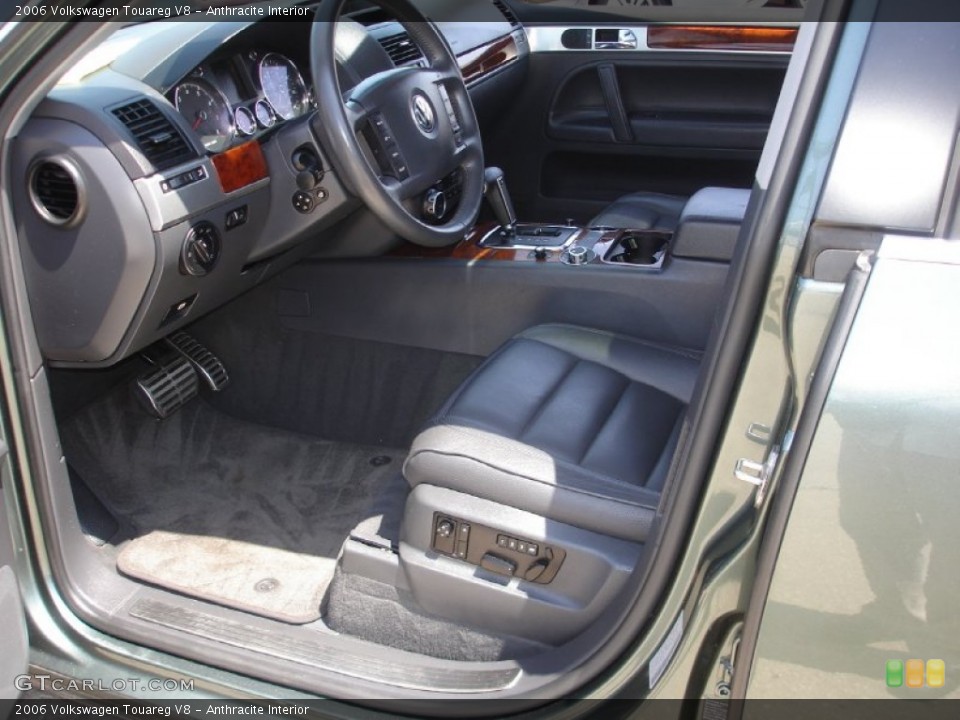 Anthracite Interior Photo for the 2006 Volkswagen Touareg V8 #50194848