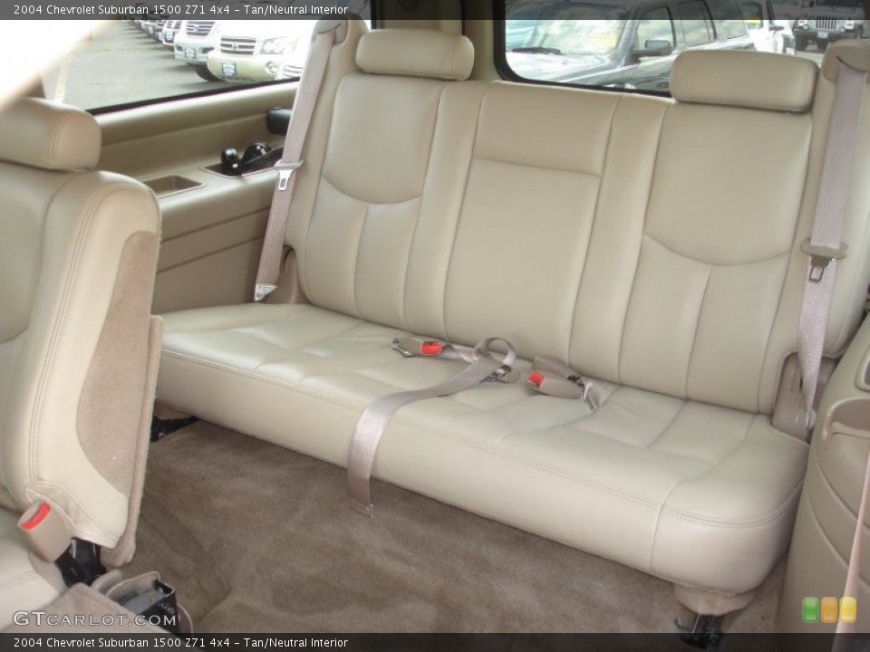 Tan/Neutral Interior Photo for the 2004 Chevrolet Suburban 1500 Z71 4x4 #50198040