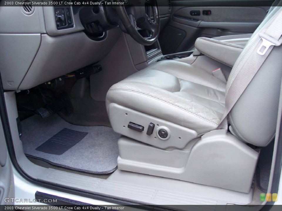 Tan Interior Photo for the 2003 Chevrolet Silverado 3500 LT Crew Cab 4x4 Dually #50198481