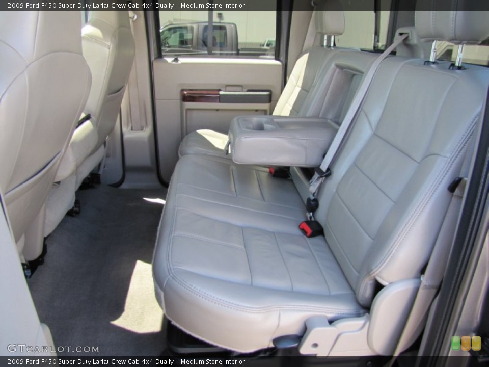 Medium Stone Interior Photo for the 2009 Ford F450 Super Duty Lariat Crew Cab 4x4 Dually #50205108