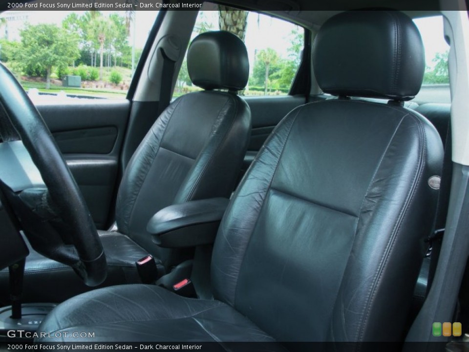 Dark Charcoal Interior Photo for the 2000 Ford Focus Sony Limited Edition Sedan #50205219