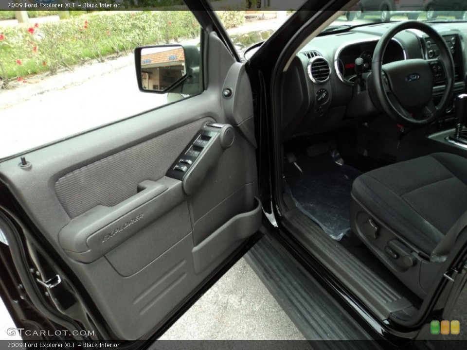 Black Interior Photo for the 2009 Ford Explorer XLT #50222790