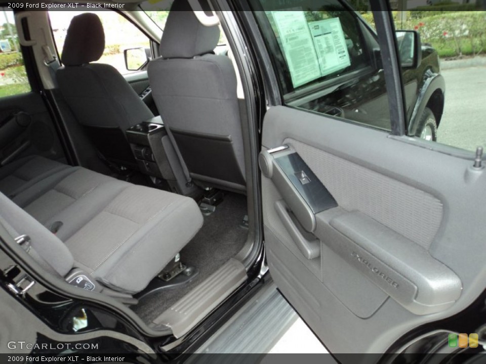 Black Interior Photo for the 2009 Ford Explorer XLT #50222844