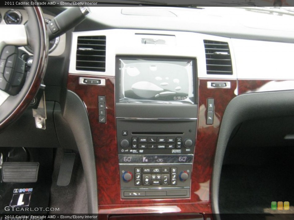 Ebony/Ebony Interior Controls for the 2011 Cadillac Escalade AWD #50223909