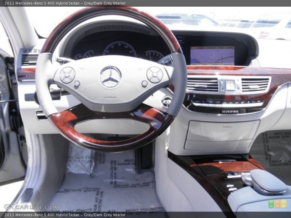 Grey/Dark Grey Interior Dashboard for the 2011 Mercedes-Benz S 400 Hybrid Sedan #50243479