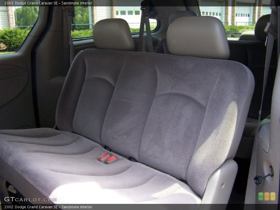 Sandstone Interior Photo for the 2002 Dodge Grand Caravan SE #50244994