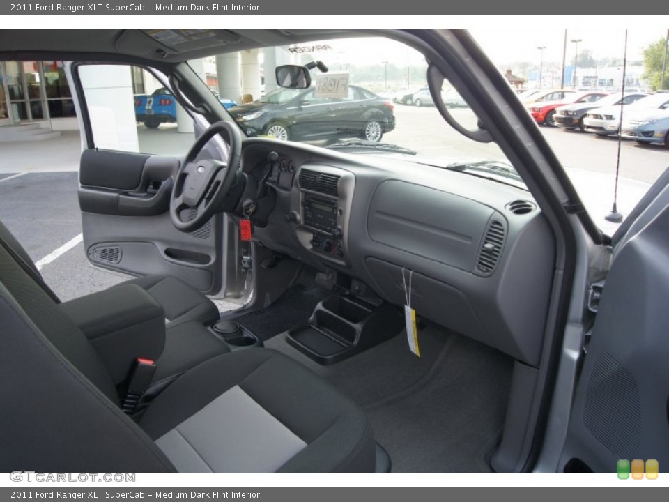 Medium Dark Flint Interior Photo for the 2011 Ford Ranger XLT SuperCab #50249033