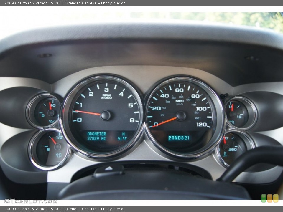 Ebony Interior Gauges for the 2009 Chevrolet Silverado 1500 LT Extended Cab 4x4 #50252657