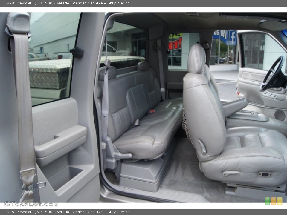 Gray Interior Photo for the 1998 Chevrolet C/K K1500 Silverado Extended Cab 4x4 #50253159