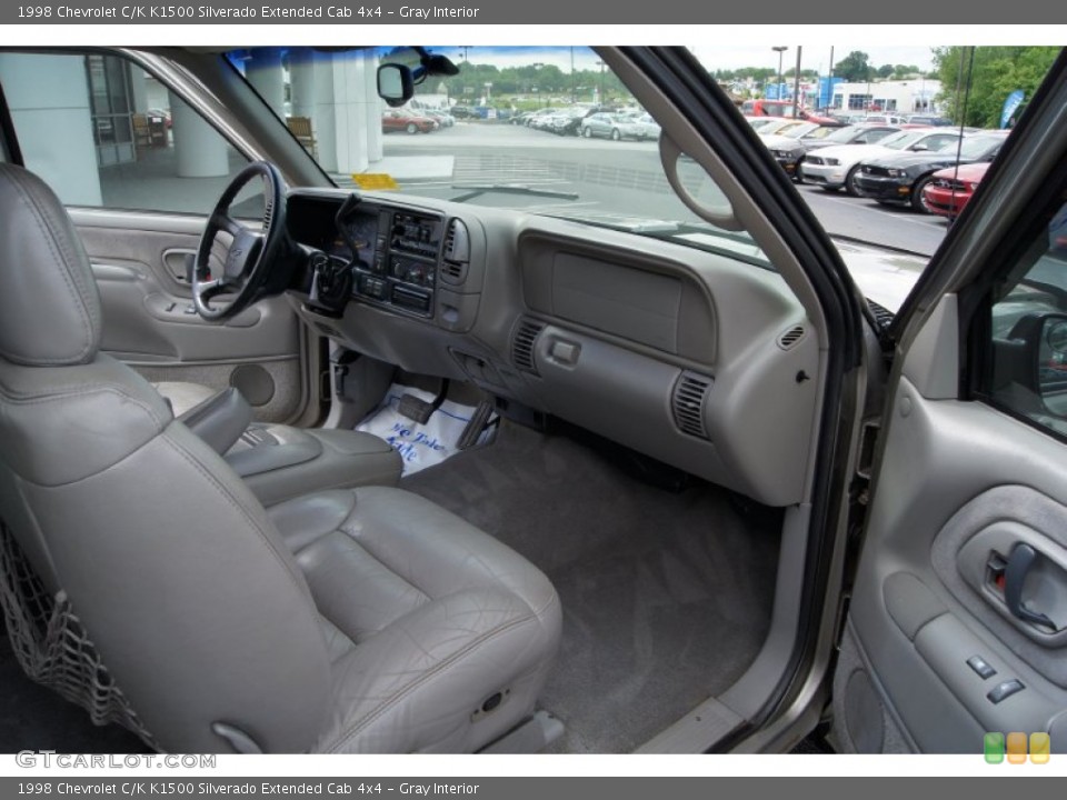 Gray Interior Photo for the 1998 Chevrolet C/K K1500 Silverado Extended Cab 4x4 #50253176