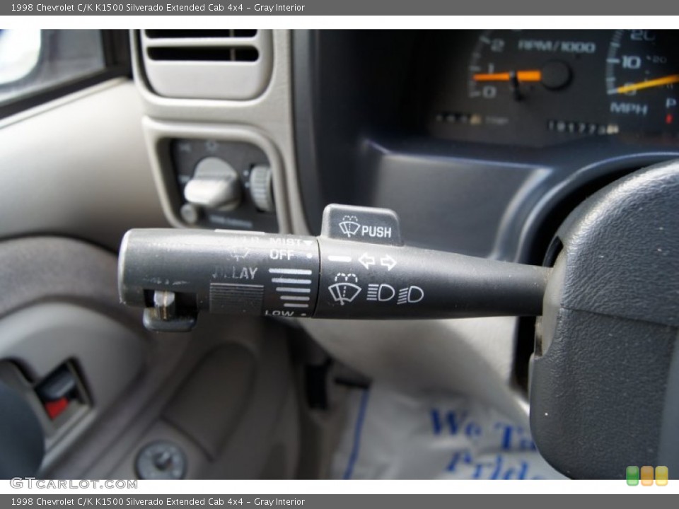 Gray Interior Controls for the 1998 Chevrolet C/K K1500 Silverado Extended Cab 4x4 #50253281