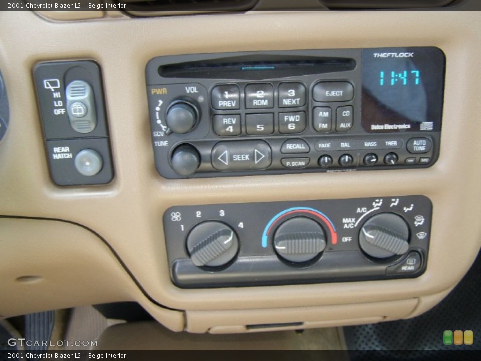 Beige Interior Controls for the 2001 Chevrolet Blazer LS #50256623