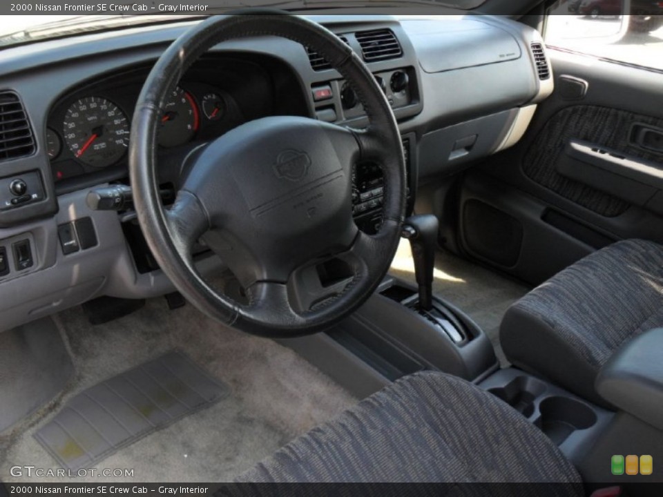 Gray Interior Photo for the 2000 Nissan Frontier SE Crew Cab #50256959