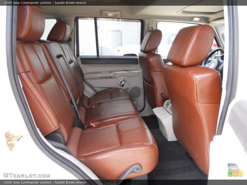 Saddle Brown Interior Photo for the 2006 Jeep Commander Limited #50262479
