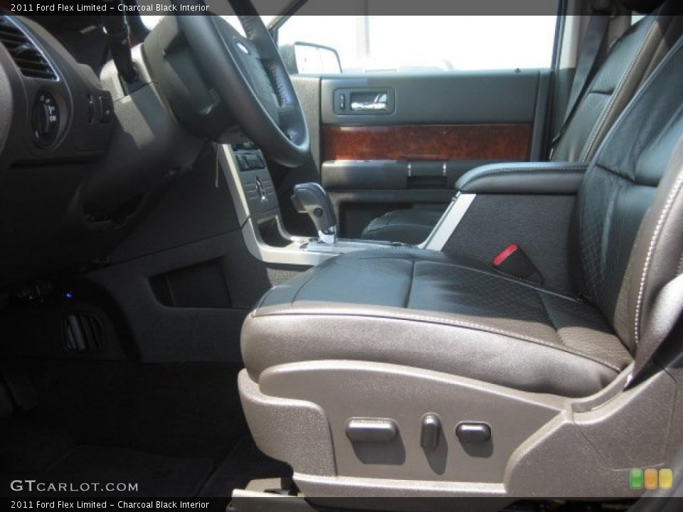 Charcoal Black Interior Photo for the 2011 Ford Flex Limited #50275884