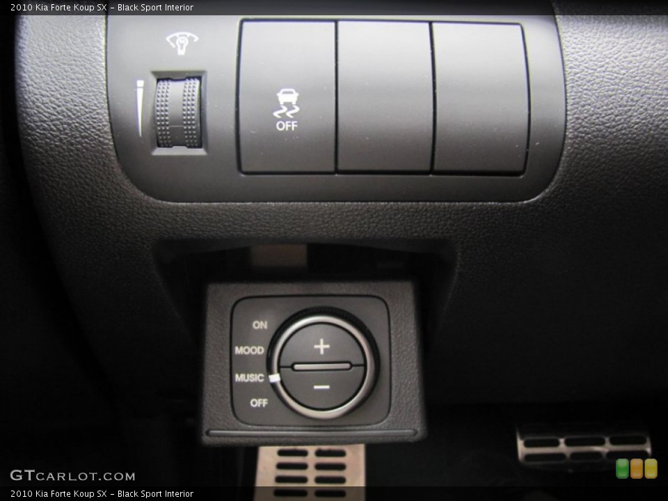 Black Sport Interior Controls for the 2010 Kia Forte Koup SX #50279502