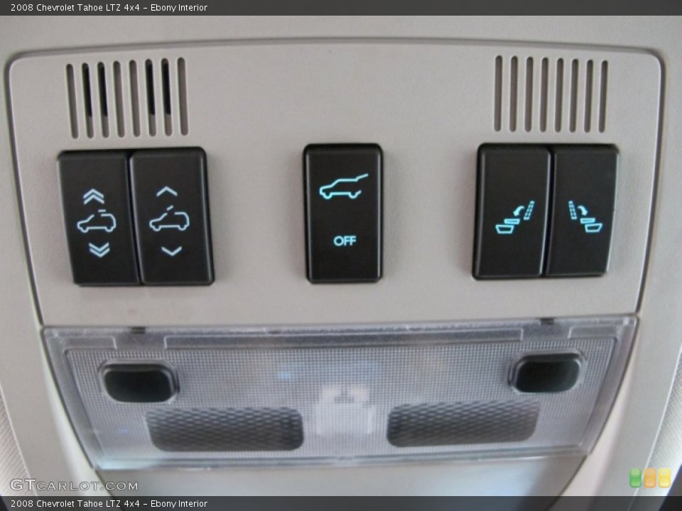 Ebony Interior Controls for the 2008 Chevrolet Tahoe LTZ 4x4 #50285913