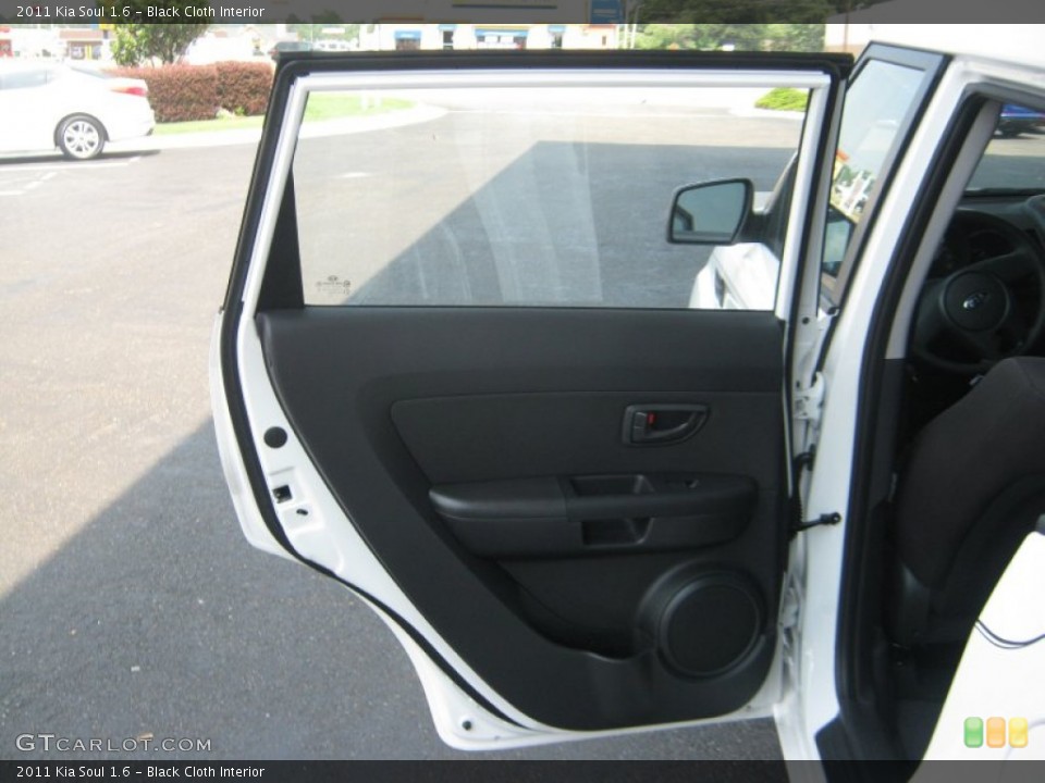 Black Cloth Interior Door Panel for the 2011 Kia Soul 1.6 #50286426