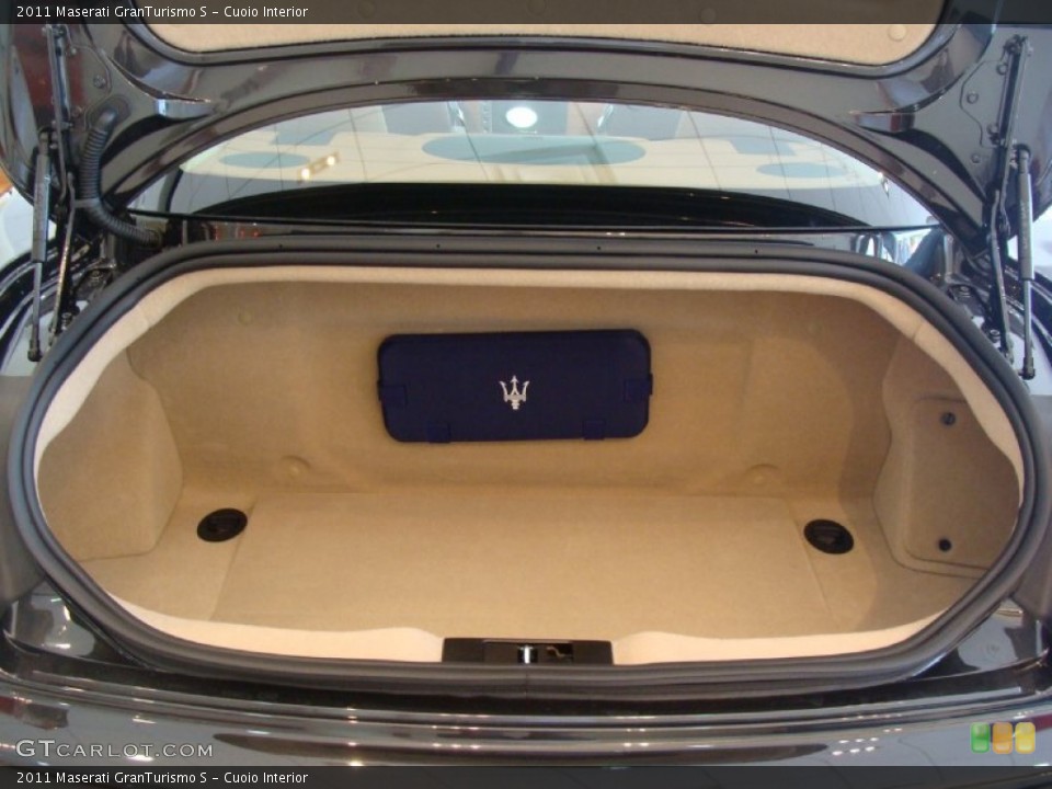 Cuoio Interior Trunk for the 2011 Maserati GranTurismo S #50288103