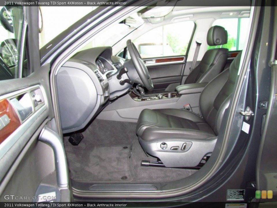 Black Anthracite Interior Photo for the 2011 Volkswagen Touareg TDI Sport 4XMotion #50289480