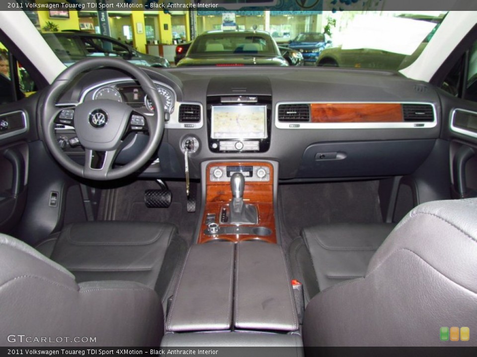 Black Anthracite Interior Dashboard for the 2011 Volkswagen Touareg TDI Sport 4XMotion #50289531