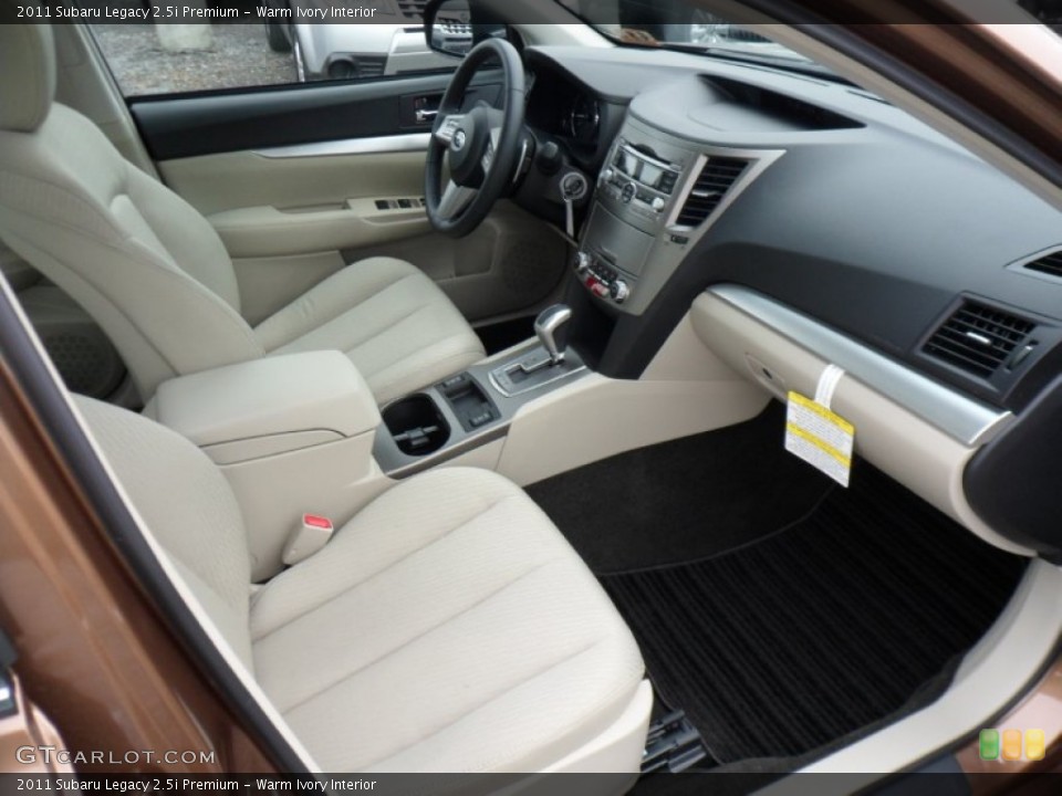 Warm Ivory Interior Photo for the 2011 Subaru Legacy 2.5i Premium #50290182