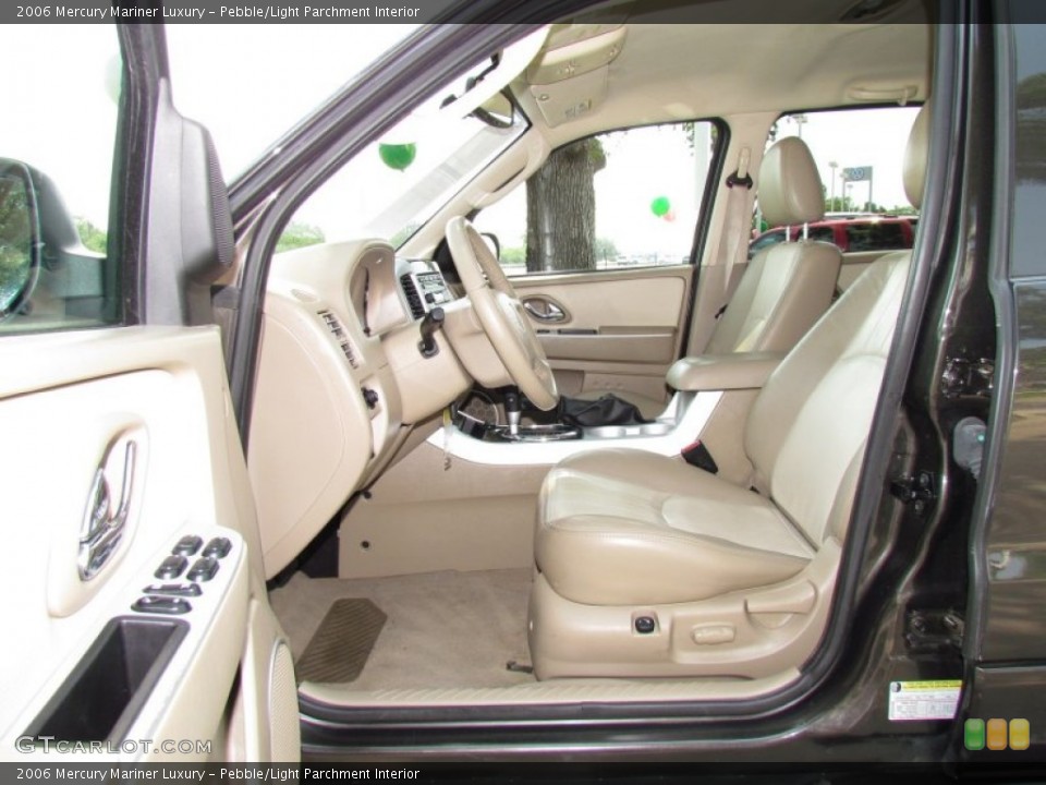 Pebble/Light Parchment Interior Photo for the 2006 Mercury Mariner Luxury #50291337