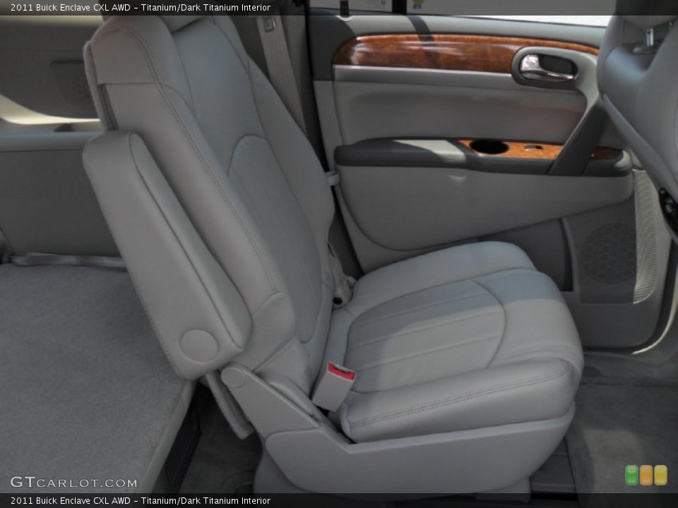 Titanium/Dark Titanium Interior Photo for the 2011 Buick Enclave CXL AWD #50296848