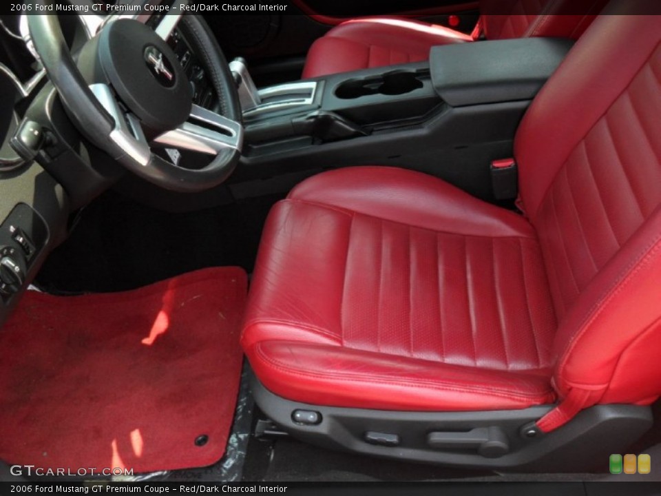 Red/Dark Charcoal Interior Photo for the 2006 Ford Mustang GT Premium Coupe #50297046