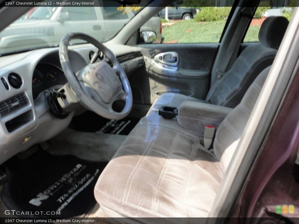 Medium Grey Interior Photo for the 1997 Chevrolet Lumina LS #50299611