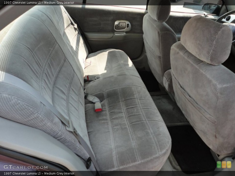 Medium Grey Interior Photo for the 1997 Chevrolet Lumina LS #50299671
