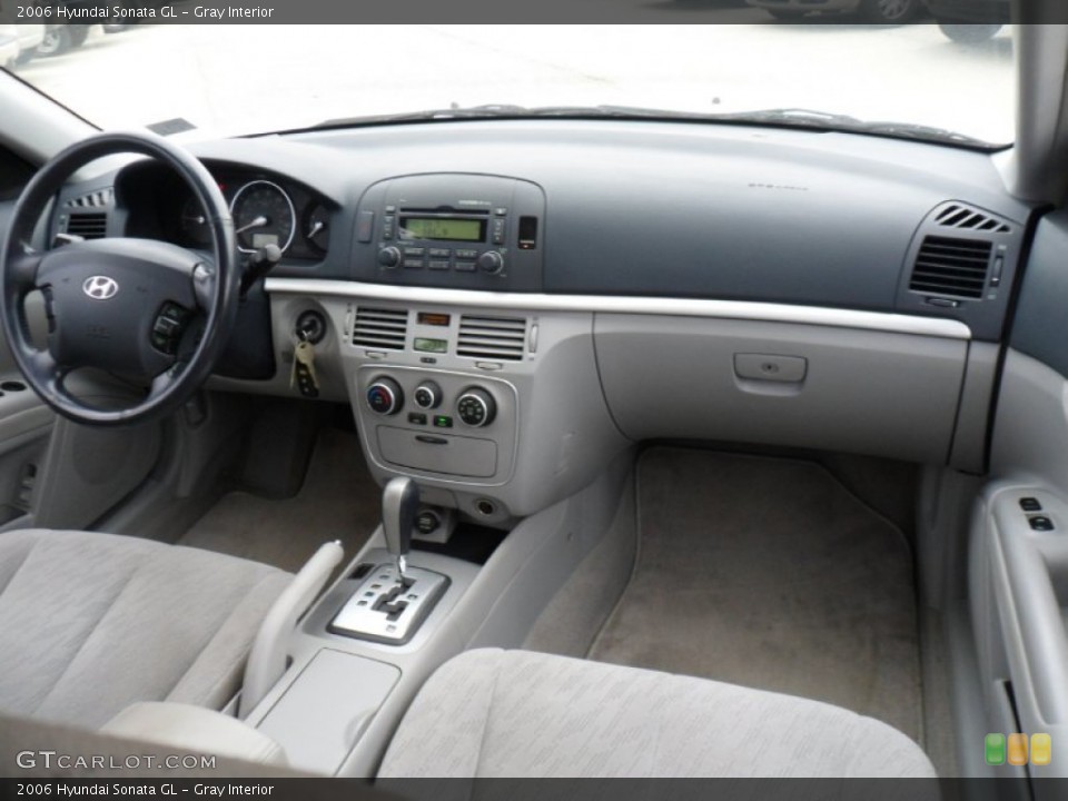 Gray Interior Dashboard for the 2006 Hyundai Sonata GL #50302059