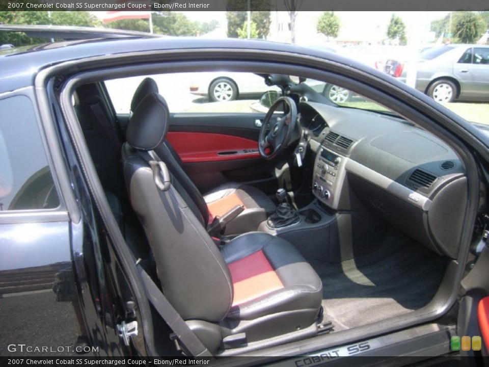 Ebony/Red Interior Photo for the 2007 Chevrolet Cobalt SS Supercharged Coupe #50312931