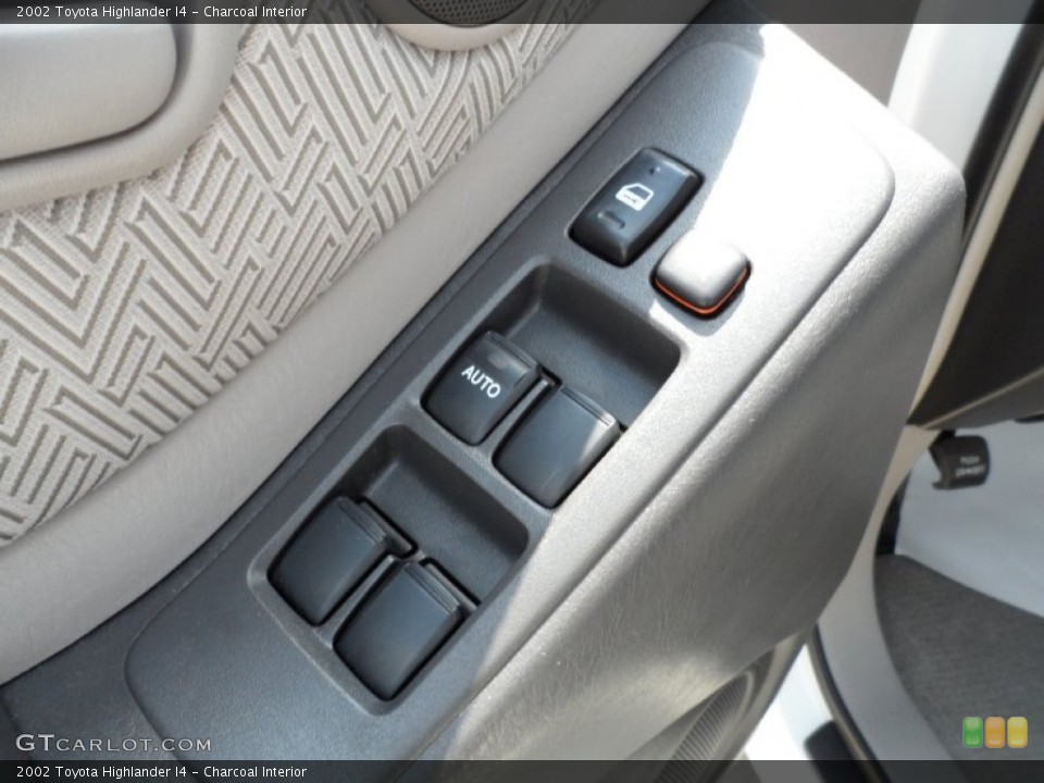 Charcoal Interior Controls for the 2002 Toyota Highlander I4 #50317119