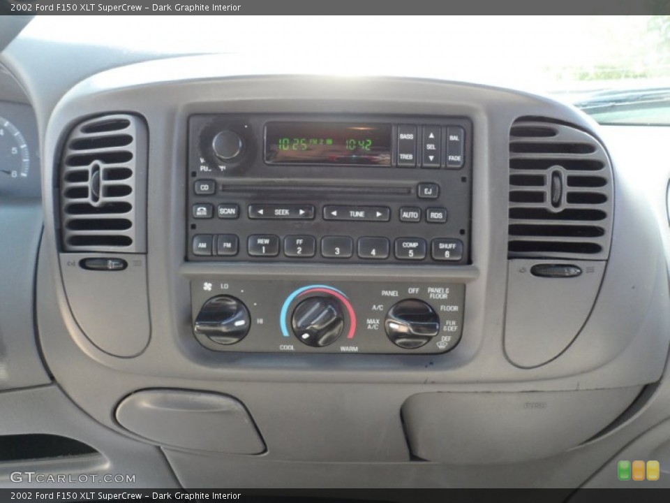 Dark Graphite Interior Controls for the 2002 Ford F150 XLT SuperCrew #50318541