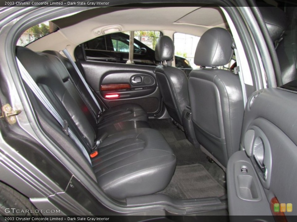 Dark Slate Gray Interior Photo for the 2003 Chrysler Concorde Limited #50322621