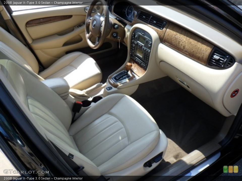 Champagne Interior Photo for the 2008 Jaguar X-Type 3.0 Sedan #50324505
