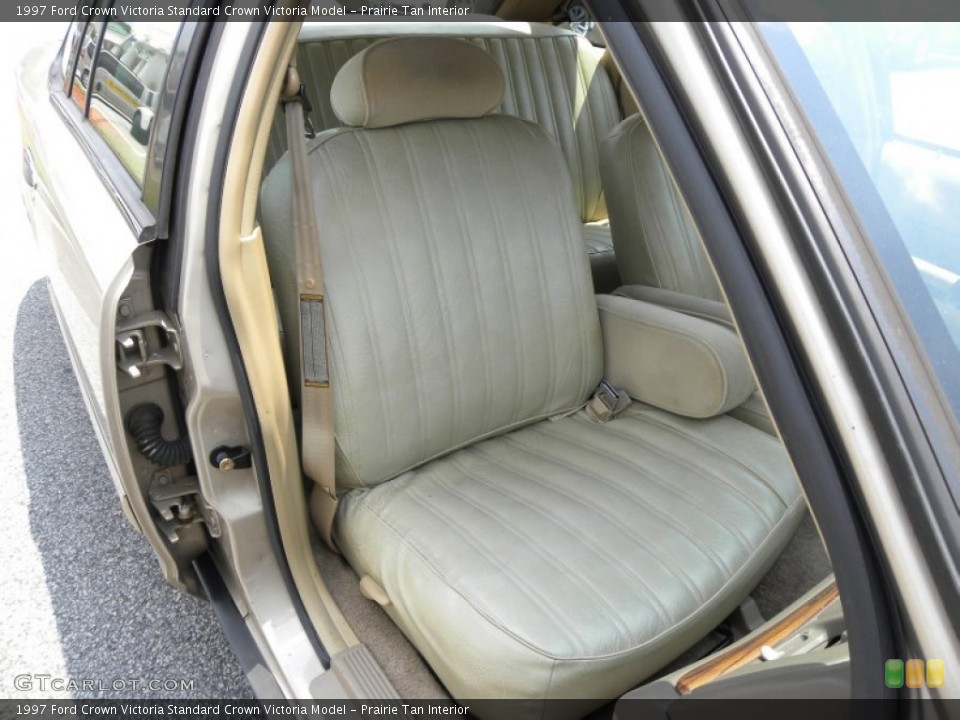 Prairie Tan Interior Photo for the 1997 Ford Crown Victoria  #50326845