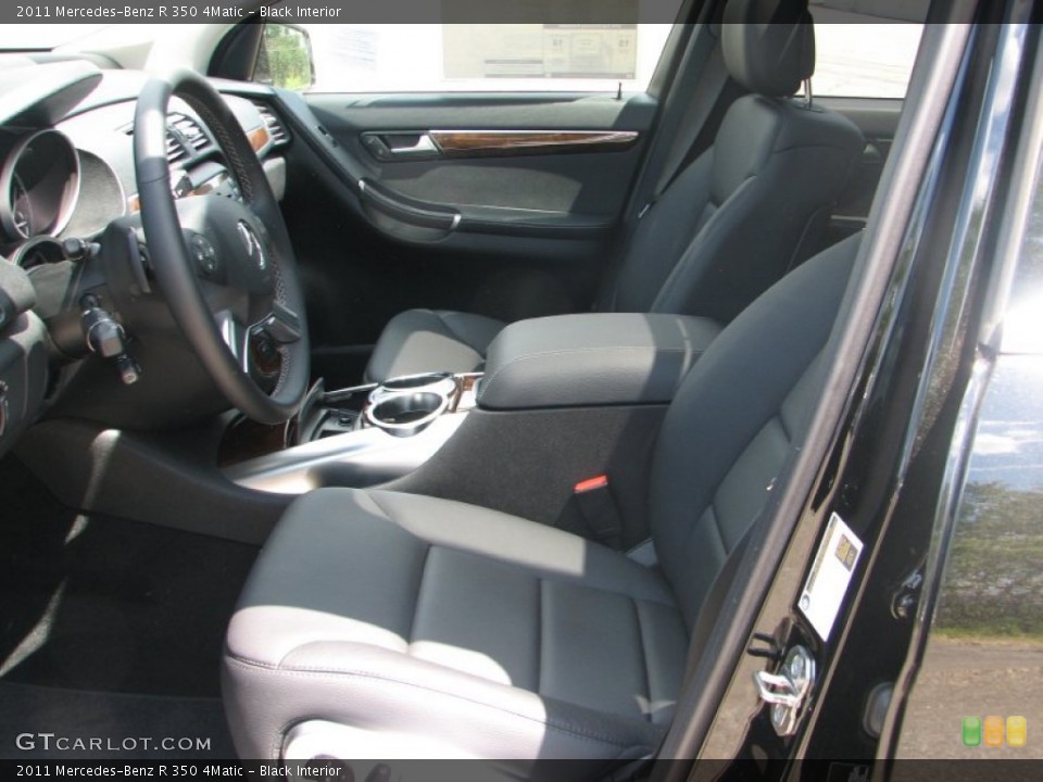 Black Interior Photo for the 2011 Mercedes-Benz R 350 4Matic #50328858