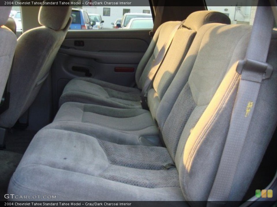 Gray/Dark Charcoal Interior Photo for the 2004 Chevrolet Tahoe  #50330600