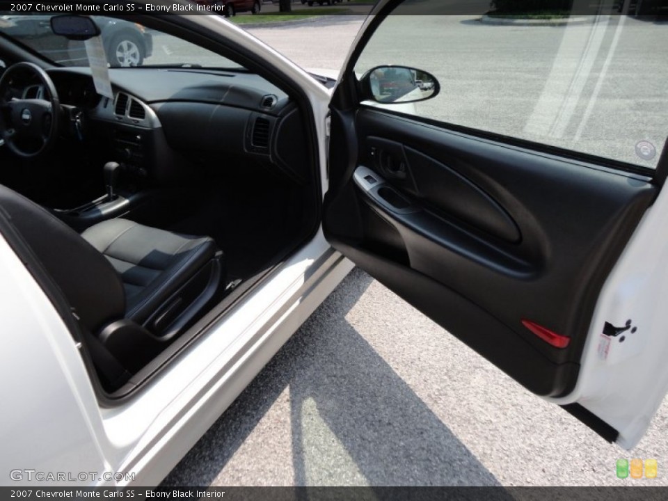 Ebony Black Interior Photo for the 2007 Chevrolet Monte Carlo SS #50336285