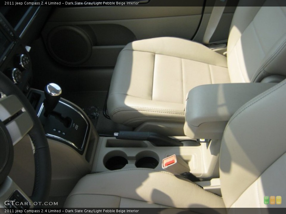 Dark Slate Gray/Light Pebble Beige Interior Photo for the 2011 Jeep Compass 2.4 Limited #50337899