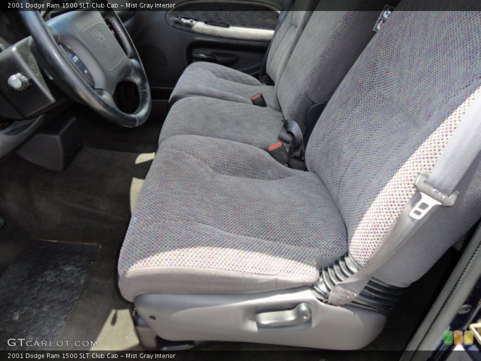 Mist Gray Interior Photo for the 2001 Dodge Ram 1500 SLT Club Cab #50338613