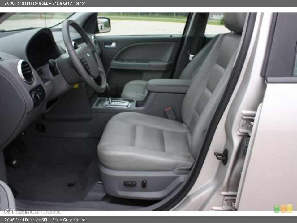 Shale Grey Interior Photo for the 2006 Ford Freestyle SEL #50340578