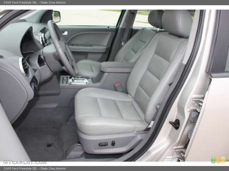 Shale Grey Interior Photo for the 2006 Ford Freestyle SEL #50340593